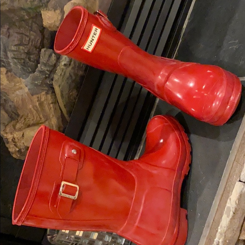 Hunter Short Red Glossy Boots